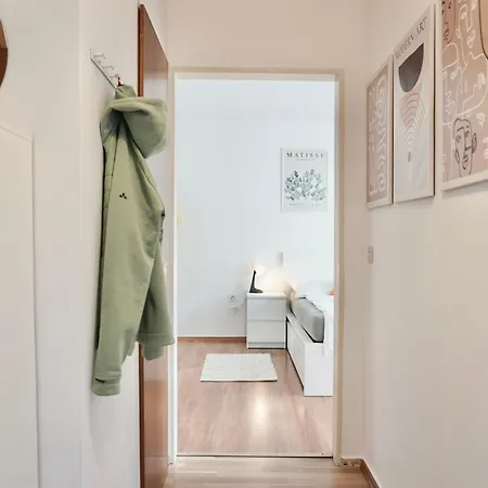 Neu Gemütliche Für Max 5 Personen Mit Balkon Nähe Mosel Mit Blick Auf Weinberge Apartamento