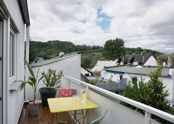 Appartement Neu Gemuetliche Fuer Max 5 Personen Mit Balkon Naehe Mosel Mit Blick Auf Weinberge *
