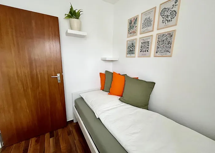 Neu Gemuetliche Fuer Max 5 Personen Mit Balkon Naehe Mosel Mit Blick Auf Weinberge Apartman *