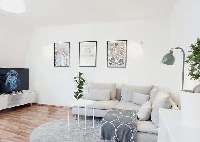 Neu Gemuetliche Fuer Max 5 Personen Mit Balkon Naehe Mosel Mit Blick Auf Weinberge